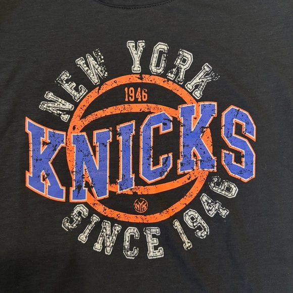 NBA New York Knicks Rhinestone Short Sleeve Tee Black Size Large NWT - Picture 3 of 9